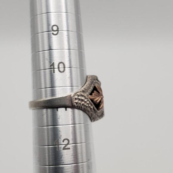 Black Hills Gold Men's Rectangle Onyx Eagle Ring Sterling Silver 10k Gold Sz 11 - Picture 8 of 9